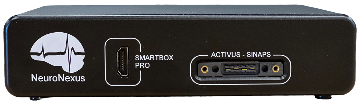 SiNAPS interface box, front panel: the SMARTBOX PRO HDMI port and the ACTIVUS-SINAPS probe port